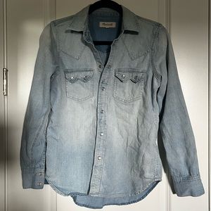 Madewell western denim chambray XS with hire pearlized snap buttons EUC